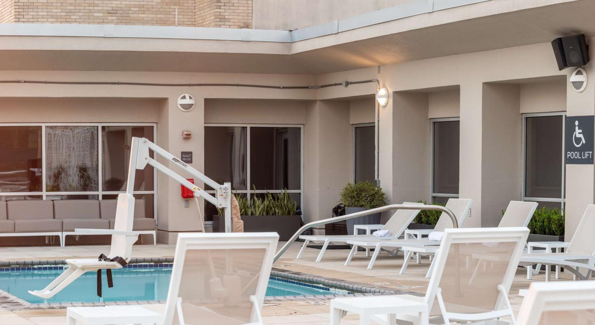 Hilton Garden Inn New Orleans French Quarter/Cbd Exteriér fotografie